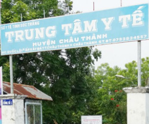 Bé gái 2 tuổi tử vong, gia đình đổ lỗi do không có bác sĩ siêu âm