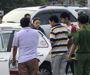 Nghi can siết cổ tài xế taxi đòi tiền chuộc mạng