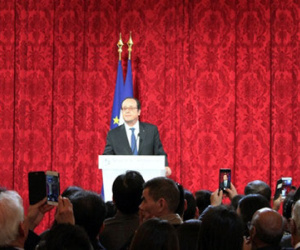 Tổng thống Pháp Francois Hollande chúc Tết châu Á
