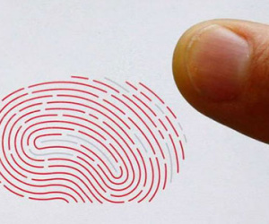 Trung Quốc lấy dấu vân tay khách nước ngoài