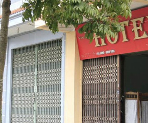 Lễ hội đền Trần: Khách sạn cháy phòng, nhà nghỉ hét giá gấp 3