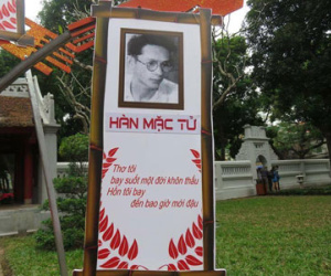 Ảnh nhà thơ Hàn Mặc Tử bị nhầm với nhà thơ Yến Lan ở Ngày thơ VN