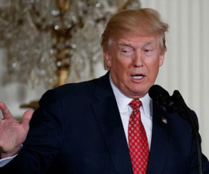 Ông Trump bất ngờ cân nhắc sắc lệnh nhập cư mới