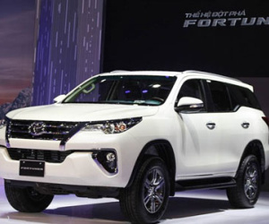 Toyota Fortuner 2017 đắt khách ngay sau khi ra mắt