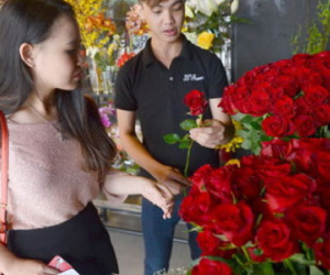 Hoa hồng mạ vàng 24k cho ngày Valentine