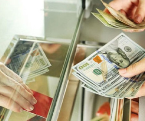 Giá bán USD tăng vùn vụt