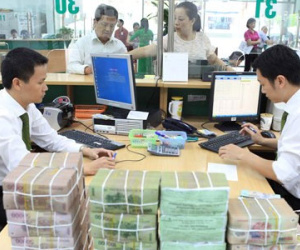 Ngân hàng hút về lượng tiền khổng lồ sau Tết