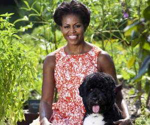 Sau khi rời Nhà Trắng, bà Michelle Obama đi làm giám khảo "MasterChef nhí Mỹ"!
