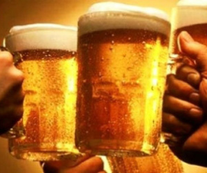 Sau khi tập thể dục, có nên uống rượu bia?
