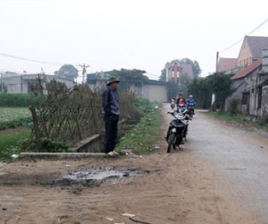 Mâu thuẫn, chém 3 người trọng thương trong đêm