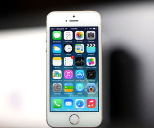 iPhone 5s hàng xách tay giảm giá mạnh, xuống dưới mức 3 triệu đồng