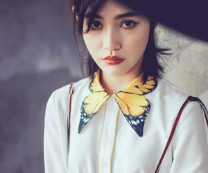 Tôn nét đáng yêu nhờ cổ áo điệu đà