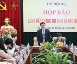 Bộ Nội vụ thông tin chính thức về việc “cả họ làm quan” ở 9 địa phương