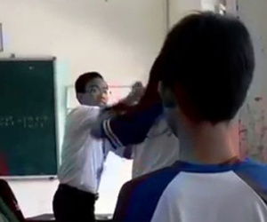 Không bao che vụ thầy giáo và nữ sinh đánh nhau trong lớp