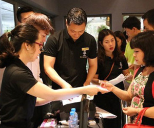 Dân mua cạn tiền, nhà đất giảm giá