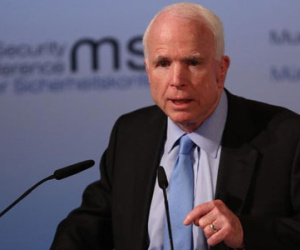 Ông McCain kêu gọi thế giới không bỏ nước Mỹ của ông Trump