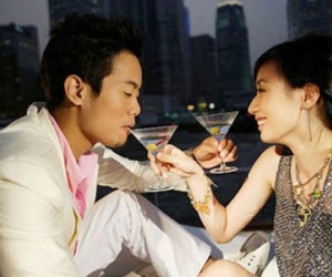 Vợ vắng nhà, chồng lặng lẽ kết hôn với cô “em họ”