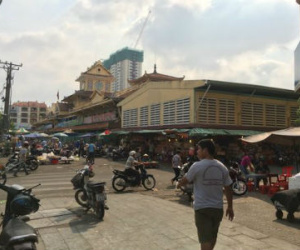 Đám tang "ông trùm" Sài Gòn: Ai đến viếng cũng mời bia, tặng tiền