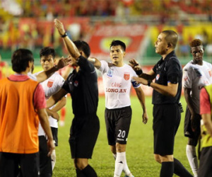 HLV Lê Thụy Hải: "Long An sai rồi, nhưng niềm tin vào V.League đã mất"