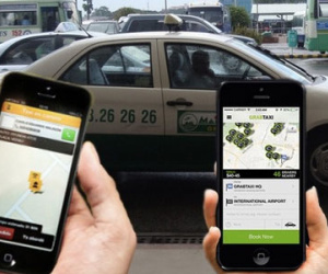 Thuê ôtô chạy Grab, Uber: 3 tháng bán luôn xe máy bù nợ