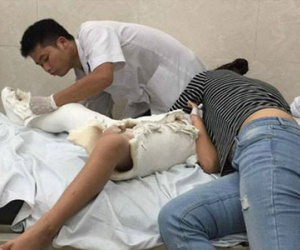Vụ học sinh gãy chân ở trường: Hiệu trưởng hành xử như một trò hề!