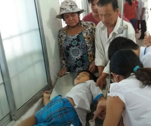 210 học sinh và giáo viên bị ngộ độc do nhiễm 3 loại vi sinh