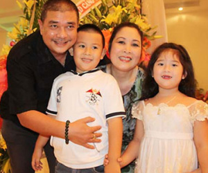 2 cặp đôi "tình cũ nối lại", hạnh phúc bền lâu đáng ngưỡng mộ nhất showbiz Việt