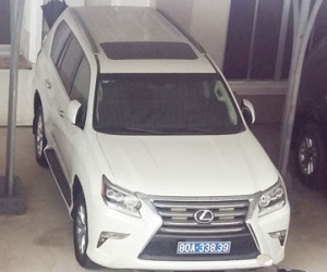 “Cà Mau cần báo cáo Chính phủ việc nhận 2 ô tô Lexus của doanh nghiệp”