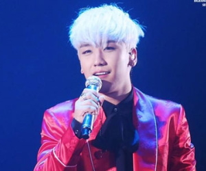 Seungri (Big Bang) bị đồng nghiệp đâm đơn kiện