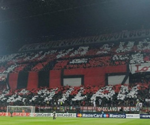 Trung Quốc thâu tóm AC Milan với giá hơn nửa tỷ bảng