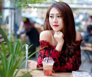 Bất ngờ với ảnh đời thường gợi cảm của Yến Xôi