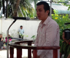 Bị đánh nhập viện vì không trả tiền nhậu