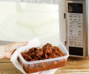Sai lầm khi sử dụng lò vi sóng nhiều người mắc phải