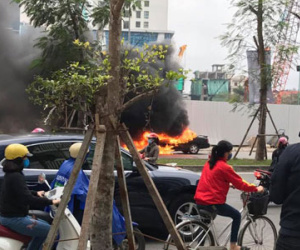 Sau vụ xe ô tô Huyndai bốc cháy ở Hà Nội, cần nắm rõ 6 nguyên nhân tiềm tàng