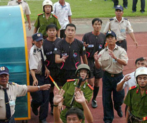 "Thái tử" Ban trọng tài Nguyễn Trọng Thư: Một "rổ" scandal, sao được tin hoài?