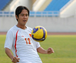 Cựu tuyển thủ Nguyễn Minh Phương dẫn dắt Long An