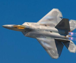 Vì sao Mỹ không dám mang F-22 sang Syria?
