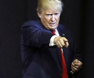 Washington rối tung vì cách tuyển người của Trump