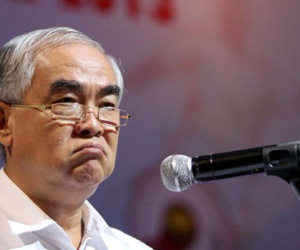 Chủ tịch VFF Lê Hùng Dũng bất ngờ ra chỉ đạo khẩn