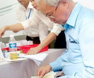 Lo bị giảm lương hưu: Đồng loạt xin nghỉ hưu trước 2018