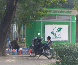 Vì sao việc "phủ sóng" 1.000 nhà vệ sinh ở Hà Nội chậm như rùa?