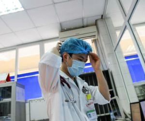 Bác sĩ trưởng thành từ những cốc trà tảo tần của mẹ