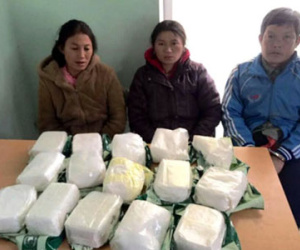 Bắt nóng 3 đối tượng “cõng” 15kg ma túy tổng hợp
