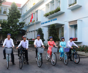 Cán bộ sở GTVT phải đi xe đạp trong cự ly ngắn