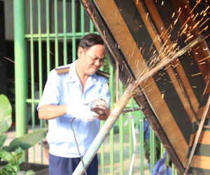 Dân vỗ tay khi thấy lãnh đạo quận Bình Tân "đòi" vỉa hè