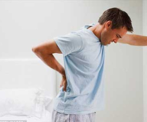 Đau lưng đe dọa tính mạng như thế nào?