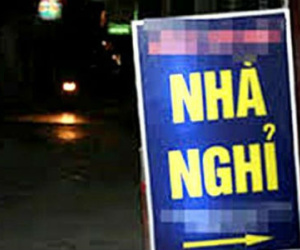 Quý bà bước ra từ nhà nghỉ và câu chuyện qua lời kể lái taxi