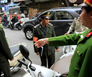 Sau TPHCM, Hà Nội “ra quân” lấy lại vỉa hè