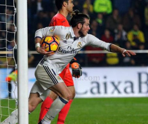 Villarreal 2-3 Real Madrid: Real thắng ngược đầy tranh cãi, tiếp tục dẫn đầu La Liga