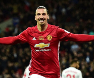 Mourinho bỏ bùa 2 quý tử khiến Ibra phải đến M.U